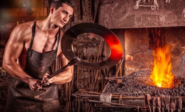 3 проверенных способа отмыть нагар от посуды